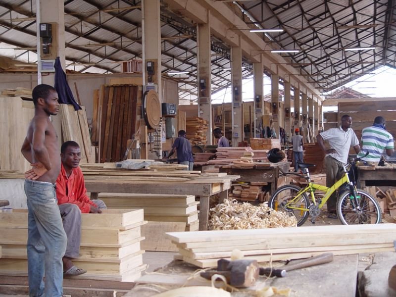 lumber+market+kumasi+dsc07301